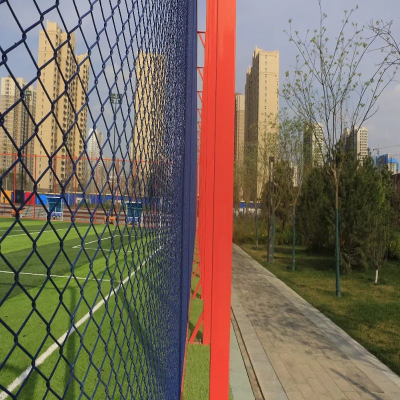 Overdekte en buiten voetbalkoo - Outdoor Sport Club recensie en prijs